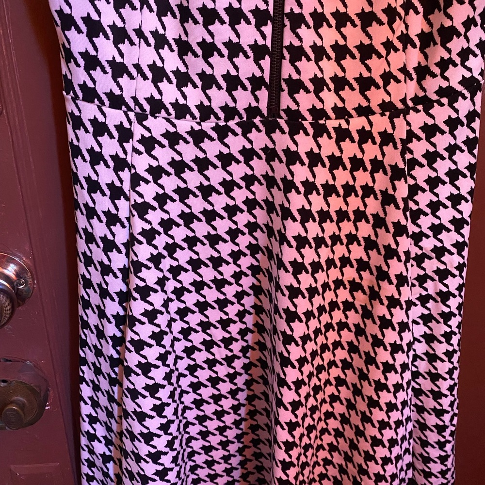 MICHAEL KORS WOMENS HOUNDSTOOTH PONTE BLACK AND WHITE FIT AND FLARE DRESS - Picture 4 of 9